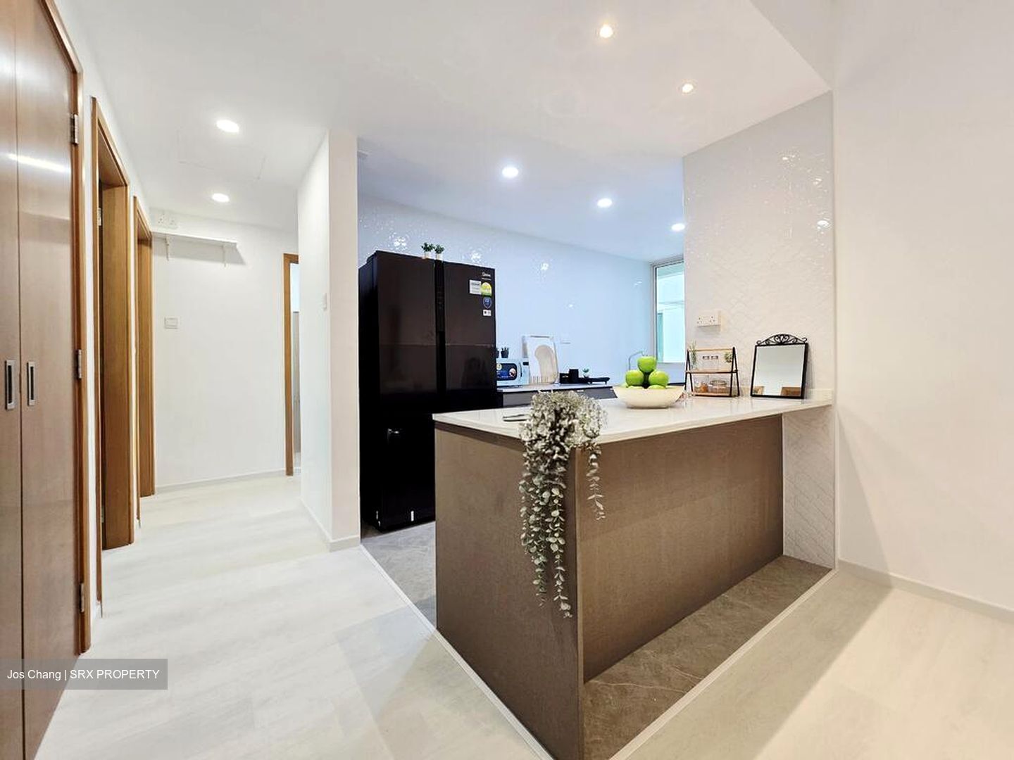 SunGlade (D19), Condominium #502400631